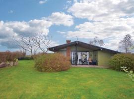 Awesome Home In Hesselager With 3 Bedrooms And Wifi, hotel de 3 estrellas en Hesselager