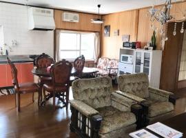 SMILE ONE GUEST HOUSE OKINAWA, guest house in Yomitan