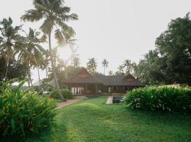 Vismaya Lake Heritage: Turavūr, Vaikom Mahadeva Tapınağı yakınında bir otel