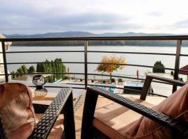 Guest House Panorama Aqualux with Free Parking