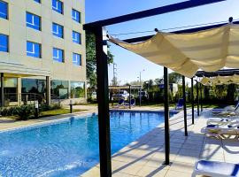 Platinum Hotel Casino, hotel in Villa Ángela