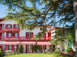 Aita Baita, hotel v destinaci Ciboure