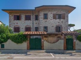 Villa Il Fortino, alloggio vicino alla spiaggia a Lido di Camaiore