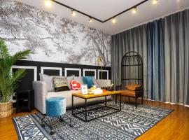 【Locals】Nanchang·Donghuqu·Bayiguangchang., Hotel in Nanchang