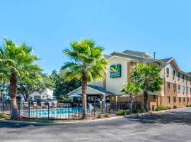 Quality Inn & Suites Leesburg Chain of Lakes, hotel en Leesburg