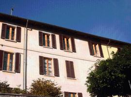 Le Camelie, bed and breakfast en Brissago Valtravaglia