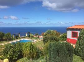 Ocean View Cottage, hotel in Ponta do Pargo