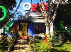 Share Hostel Munnar, отель в Муннаре