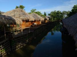 Baan​ Tonlamphu​ Pakpra, hotel v destinaci Phatthalung