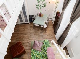 Comfortable, silent and charming Loft by the Navigli, hotel near MUDEC, Milan