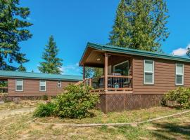 Chehalis Camping Resort Studio Cabin 3, hotel in Onalaska