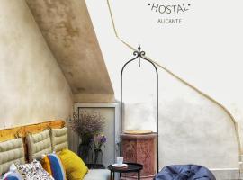 Hostel Numero Trece: Alicante'de bir hostel