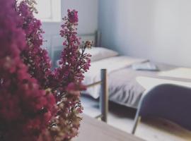 Lawendowy Hostel Wrocław, hotel di Wrocław