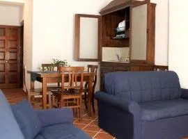 2 bedrooms appartement with enclosed garden and wifi at Nicolosi