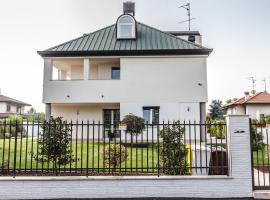 B&B LUXURY ITALIAN HOUSE, guest house in Rho