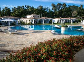 Limone Beach Resort, hotel u gradu 'Castiadas'