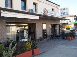 Caffetteria dell'Angolo, מלון ידידותי לחיות מחמד בBorghetto Secondo