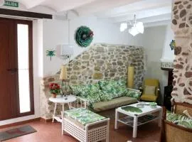 Charming house in Estivella near nature