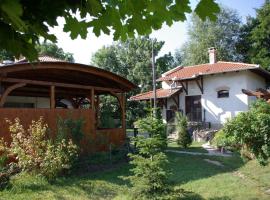 Dabasi Lovas Vendégház, hotel v destinaci Dabas