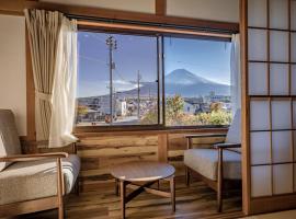 enjoy Mt.Fuji A棟、富士吉田市のホテル