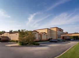 Ramada by Wyndham Glendale Heights/Lombard, alojamento em Glendale Heights