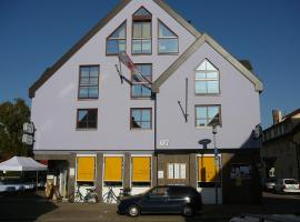 Hotel Garni Schmid, hotel v destinaci Neu-Ulm