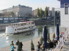 Wohnen im Herzen von Wien at the Waterfront, hotell i nærheten av Schottenring T-banestasjon i Wien