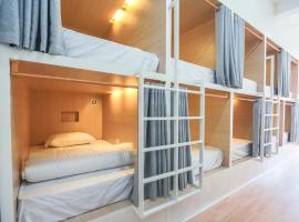 Petit Espace Boutique Hostel, икономичен хотел в Виентиане