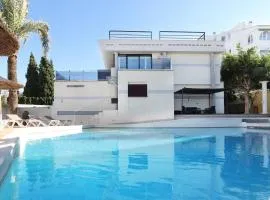 DREAM VILLA IN ALBIR BLUELINE