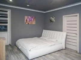 Cozy apartment in a new building close to the downtown