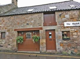 The Hayloft, pet-friendly hotel in Falkland