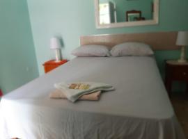 The Cliff Apartment, Hotel in Kingston