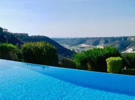 4 bedroom Villa Kourion with private pool, Aphrodite Hills Resort