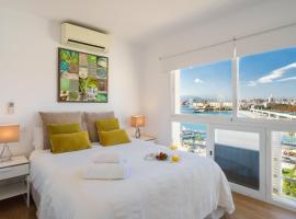 LU&CIA Málaga Skyline