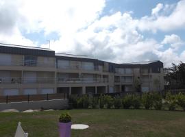 villa marine 2, hotel u gradu Jullouville-les-Pins