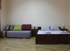 Apartments Domovik ,Kirilla i Mefodiya, 5