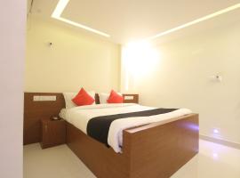Divines Business Hotel, hotel v destinaci Kuzhittura