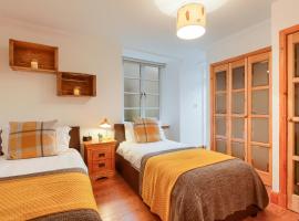 Dundas Flat, 1 bedroom, Comrie、コムリーのホテル