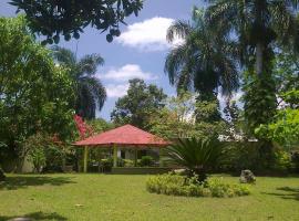 Los Palmares Guest House & Eventos, ξενοδοχείο σε San Cristóbal