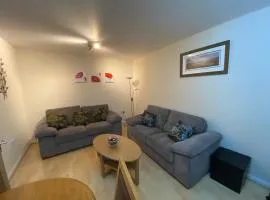 4 Varis Apartments