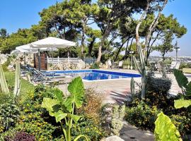 Louis Luxury Villa by living in blue, hotel in Rhodes Town