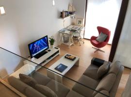 Loft Las Arenas Getxo junto puente colgante Bilbao, loma-asunto kohteessa Getxo