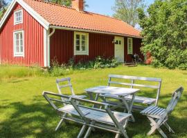 2 Bedroom Beautiful Home In Gamleby, hotell i Gamleby
