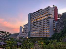 Le Eminence Puncak Hotel Convention & Resort, hotell i Puncak