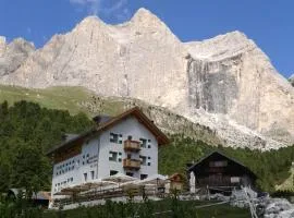 Rifugio Stella Alpina Spiz Piaz per escursionisti