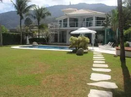 Casa Maresias - Pé na Areia