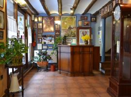 Hostal Santa Agueda, недорогой отель в городе Тарасона-де-Арагон