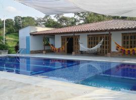 Villa Ilusion 88，位于Puerto Boyacá的酒店