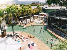 Gilligan's Hotel & Resort Cairns, hotell i Cairns