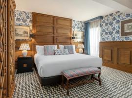 Room Mate Alba, hotel near Paseo del Prado, Madrid
